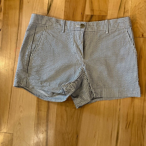 GAP Black and White Striped Women's Shorts - Picture 1 of 2